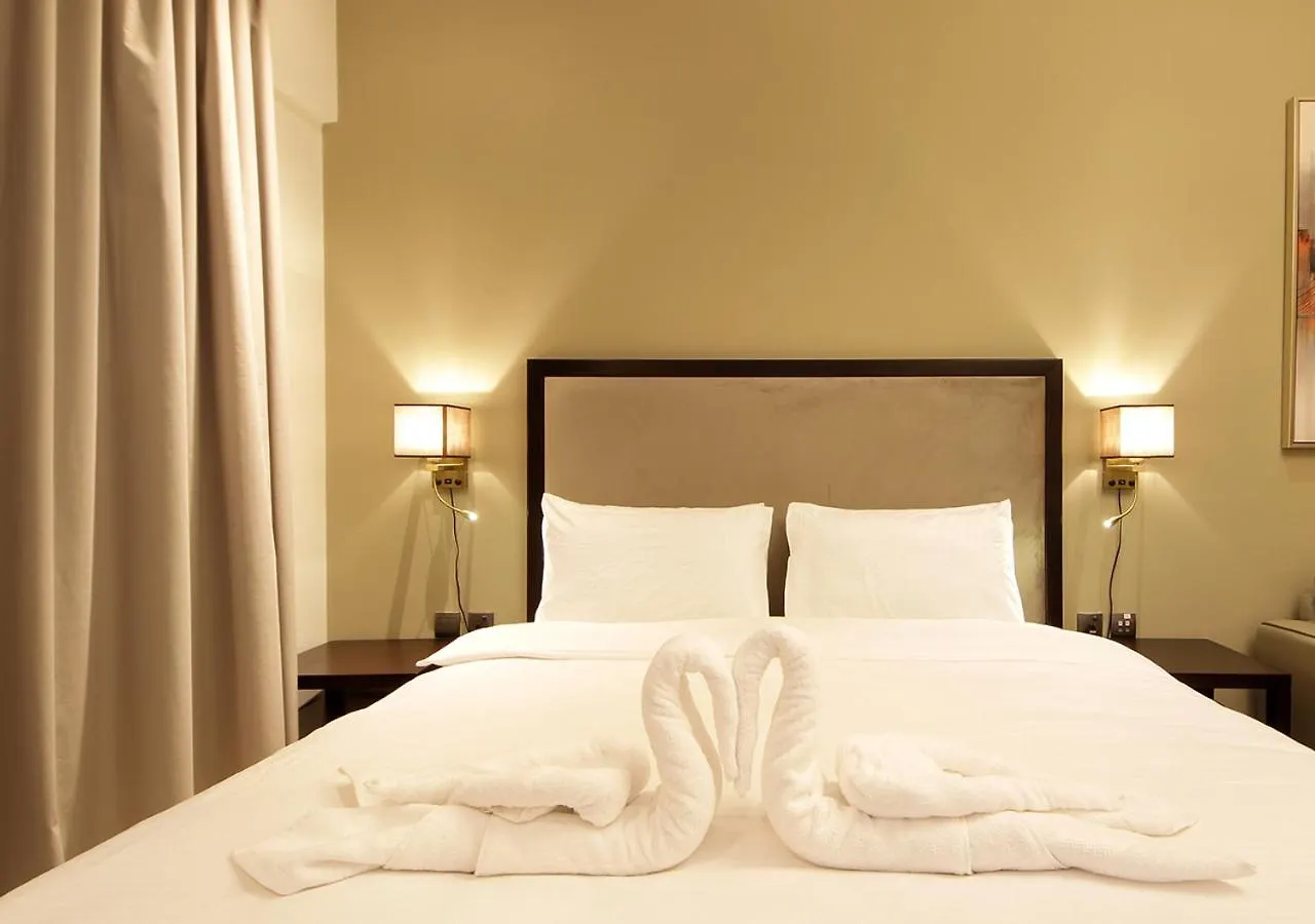 Elite Downtown Stay With Gym, Pool Near Dubai Mall Apartment